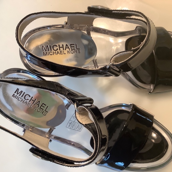 Michael Kors Lani sandals size 7 - Picture 3 of 4